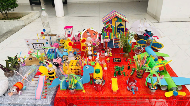 
Ngành Giáo dục xã Phú Xuyên chung tay giảm thiểu rác thải nhựa xây dựng trường học xanh
- Ảnh 3.