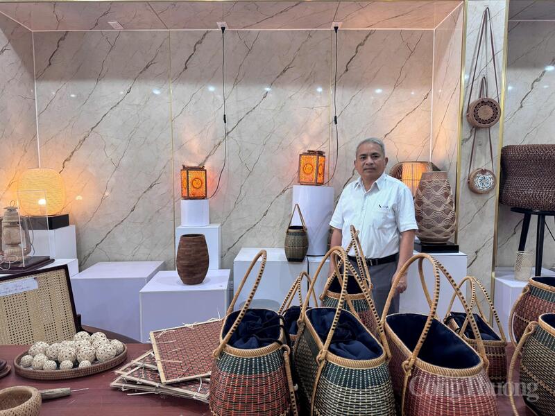 Giữ lửa nghề mây tre đan Phú Vinh trong nhịp sống hiện đại- Ảnh 4.