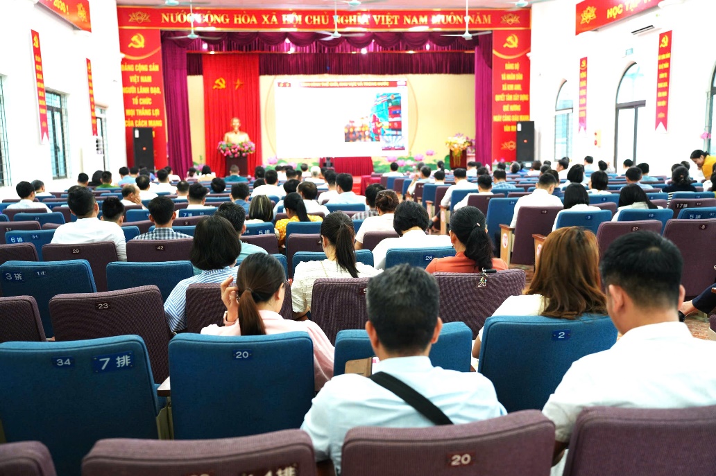 XÃ KIM ANH THAM GIA HỘI NGHỊ TOÀN QUỐC  QUÁN TRIỆT VÀ TRIỂN KHAI THỰC HIỆN NGHỊ QUYẾT LẦN THỨ HAI BCH TRUNG ƯƠNG ĐẢNG KHOÁ XIV.- Ảnh 3.