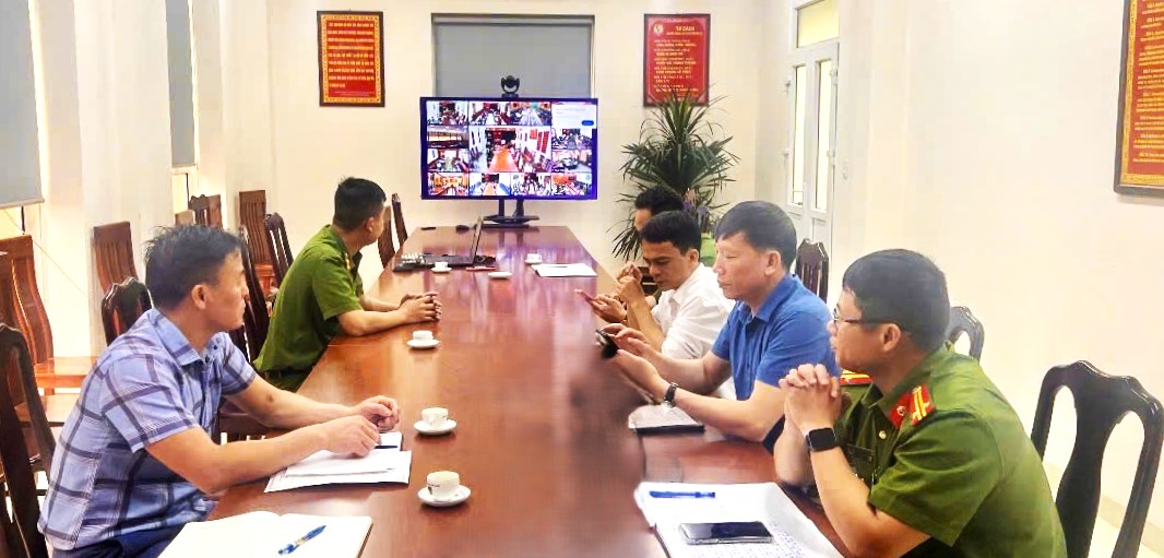 XÃ KIM ANH THAM DỰ HỘI NGHỊ TRỰC TUYẾN SƠ KẾT CÔNG TÁC PCCC VÀ CNCH QUÝ I/2026.- Ảnh 2.