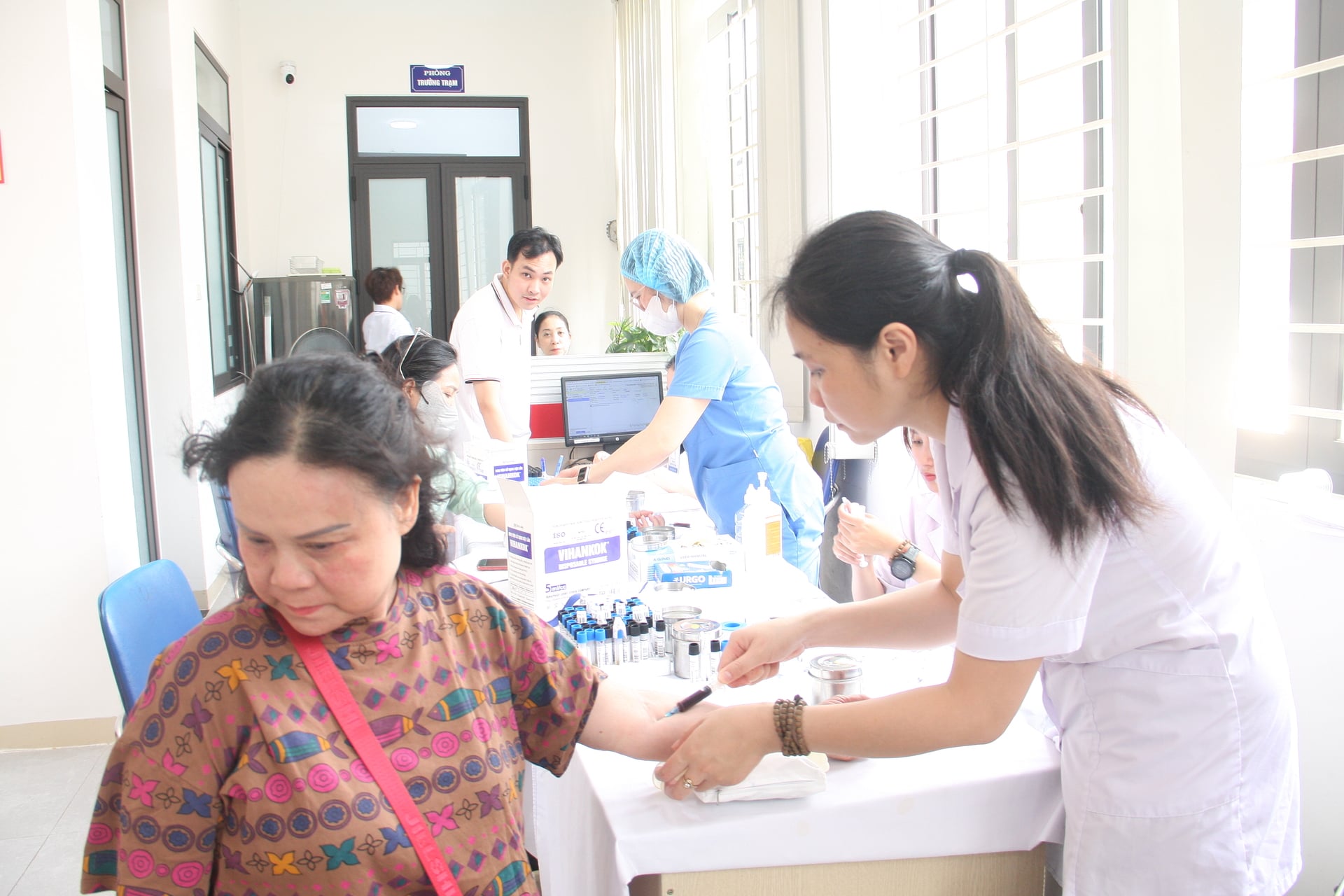 Giảng Võ tiên phong kéo dài chiến dịch khám bệnh '0 đồng'- Ảnh 4.