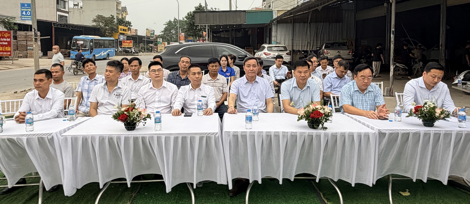 XÃ TRẦN PHÚ TỔ CHỨC LỄ KHAI TRƯƠNG TUYẾN PHỐ 4.0,TUYẾN PHỐ KINH DOANH KHÔNG DÙNG TIỀN MẶT- Ảnh 1.