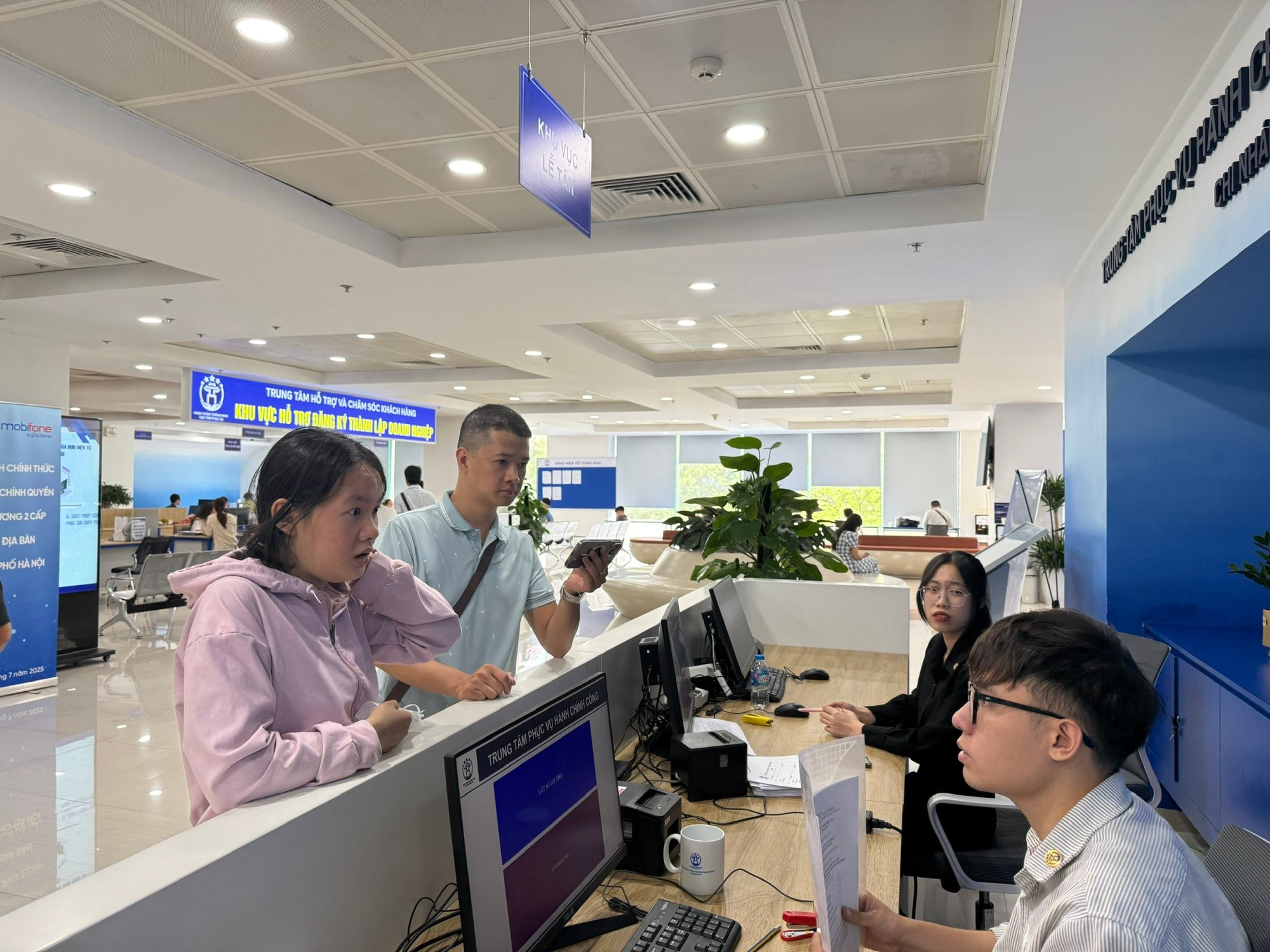 Hà Nội đẩy mạnh rà soát, đơn giản hóa thủ tục hành chính nội bộ: Hướng tới nền hành chính tinh gọn, hiệu quả- Ảnh 2.