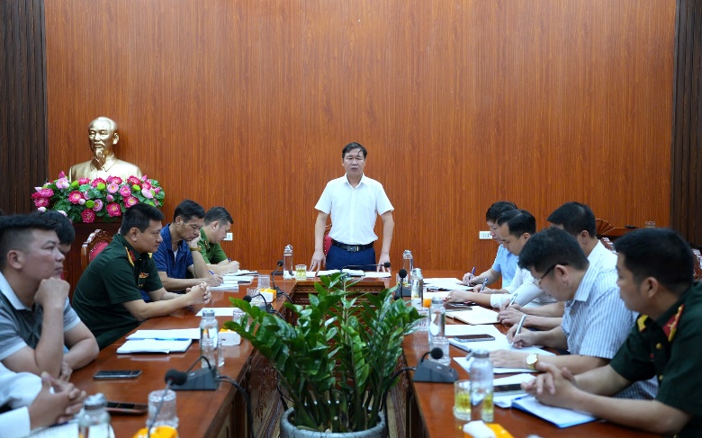 XÃ KIM ANH TỔ CHỨC HỌP TRIỂN KHAI RA QUÂN VỆ SINH MÔI TRƯỜNG- Ảnh 1.