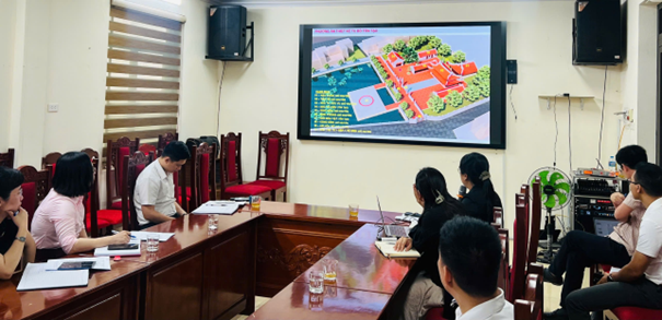 Chiều ngày 15/4/2026 Uỷ ban nhân dân xã Hát Môn tổ chức hội nghị nghe Báo cáo quy hoạch thành phố tầm nhìn 100 năm gắn với xã NTM; trình chiếu xin ý kiến phương án thiết kế các dự án thực hiện chuẩn bị đầu tư.- Ảnh 3.