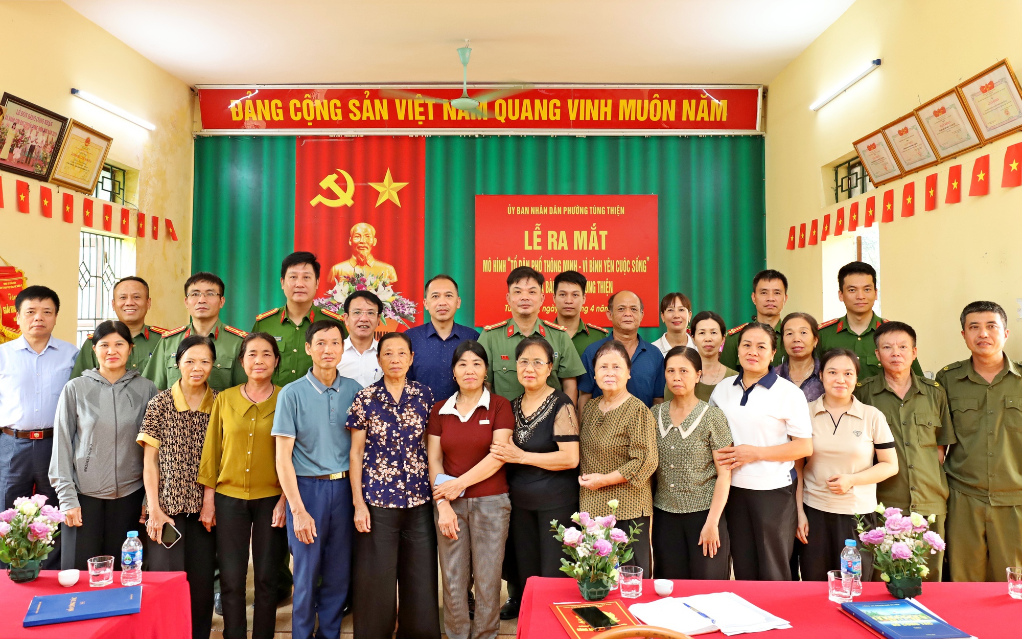 Phường Tùng Thiện ra mắt mô hình “Tổ dân phố thông minh – Vì bình yên cuộc sống”