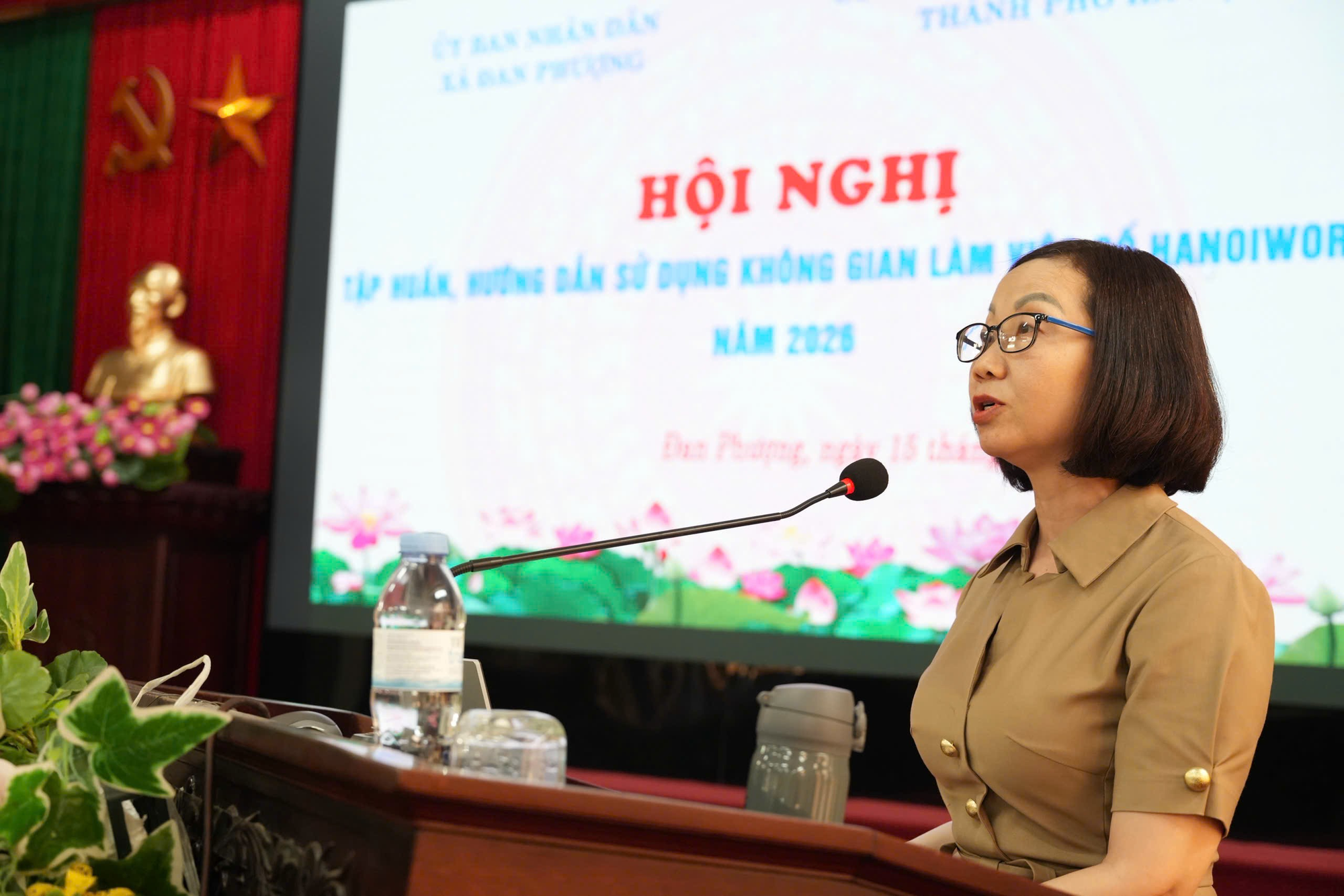 Xã Đan Phượng tập huấn, hướng dẫn sử dụng Không gian làm việc số (HanoiWork) cho cán bộ, công chức, viên chức trong xã- Ảnh 2.