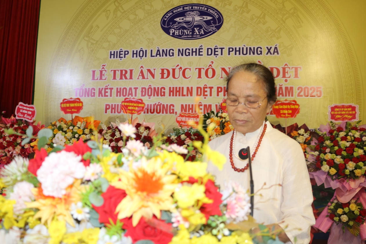 Hiệp hội làng nghề dệt Phùng Xá, xã Hồng Sơn tri ân đức tổ nghề dệt và triển khai phương hướng hoạt động năm 2026- Ảnh 3.