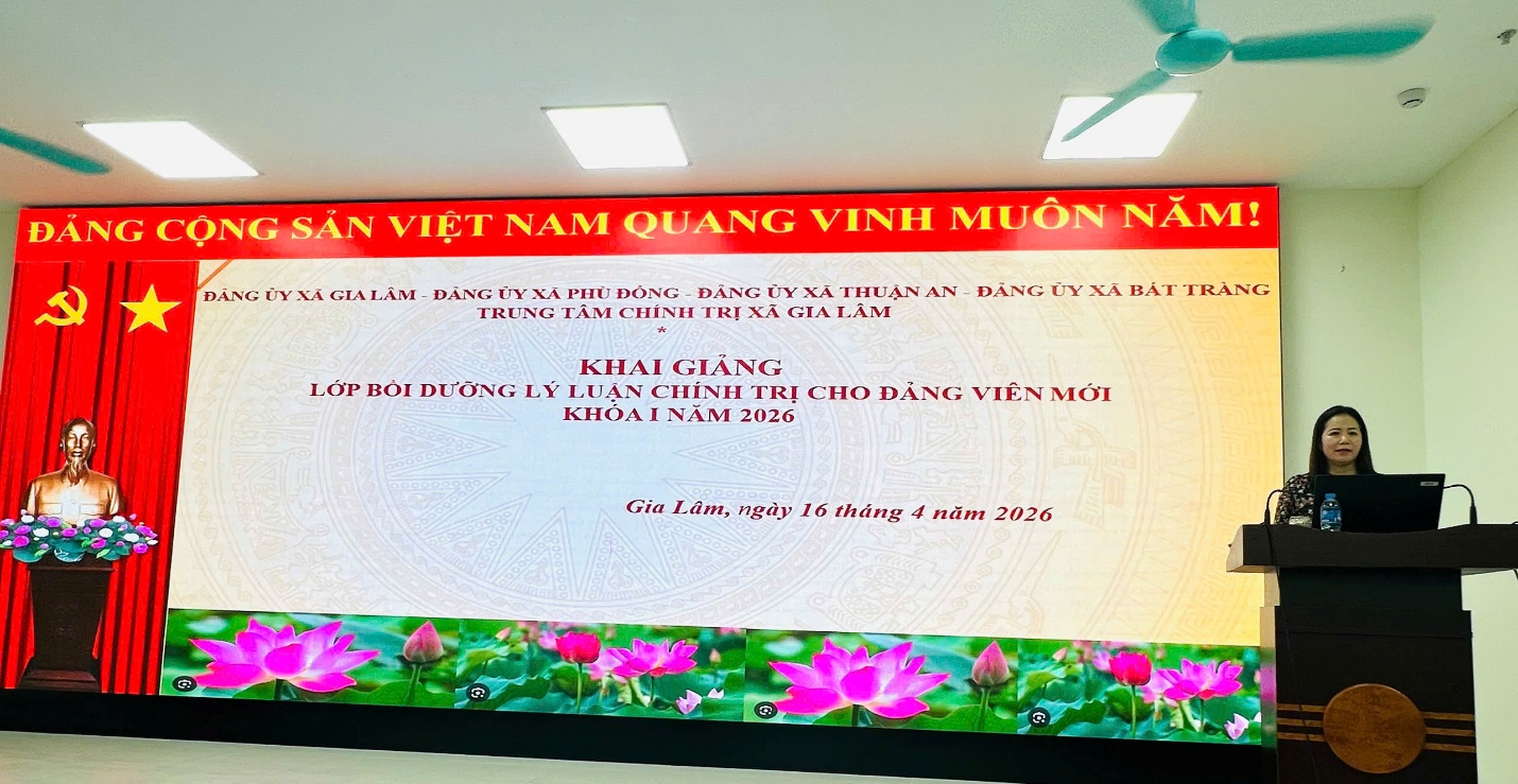 Khai mạc lớp bồi dưỡng lý luận chính trị cho Đảng viên mới khóa I năm 2026 tại xã Gia Lâm- Ảnh 2.