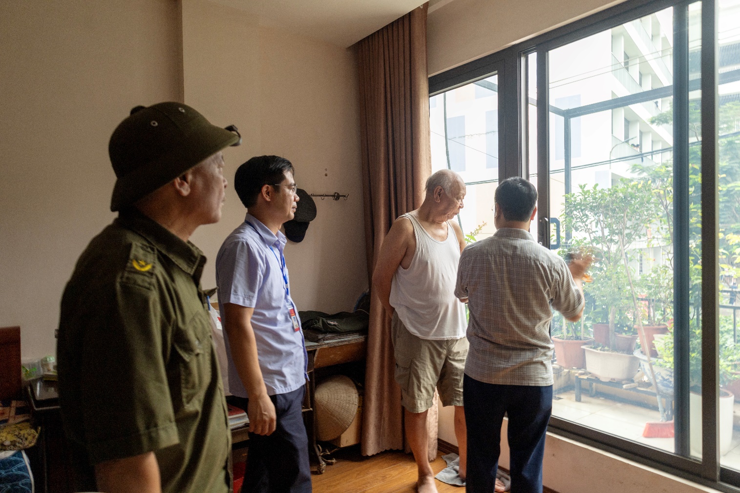 Phường Khương Đình ra quân chiến dịch đợt 1 vệ sinh môi trường – diệt bọ gậy phòng, chống sốt xuất huyết năm 2026- Ảnh 3.