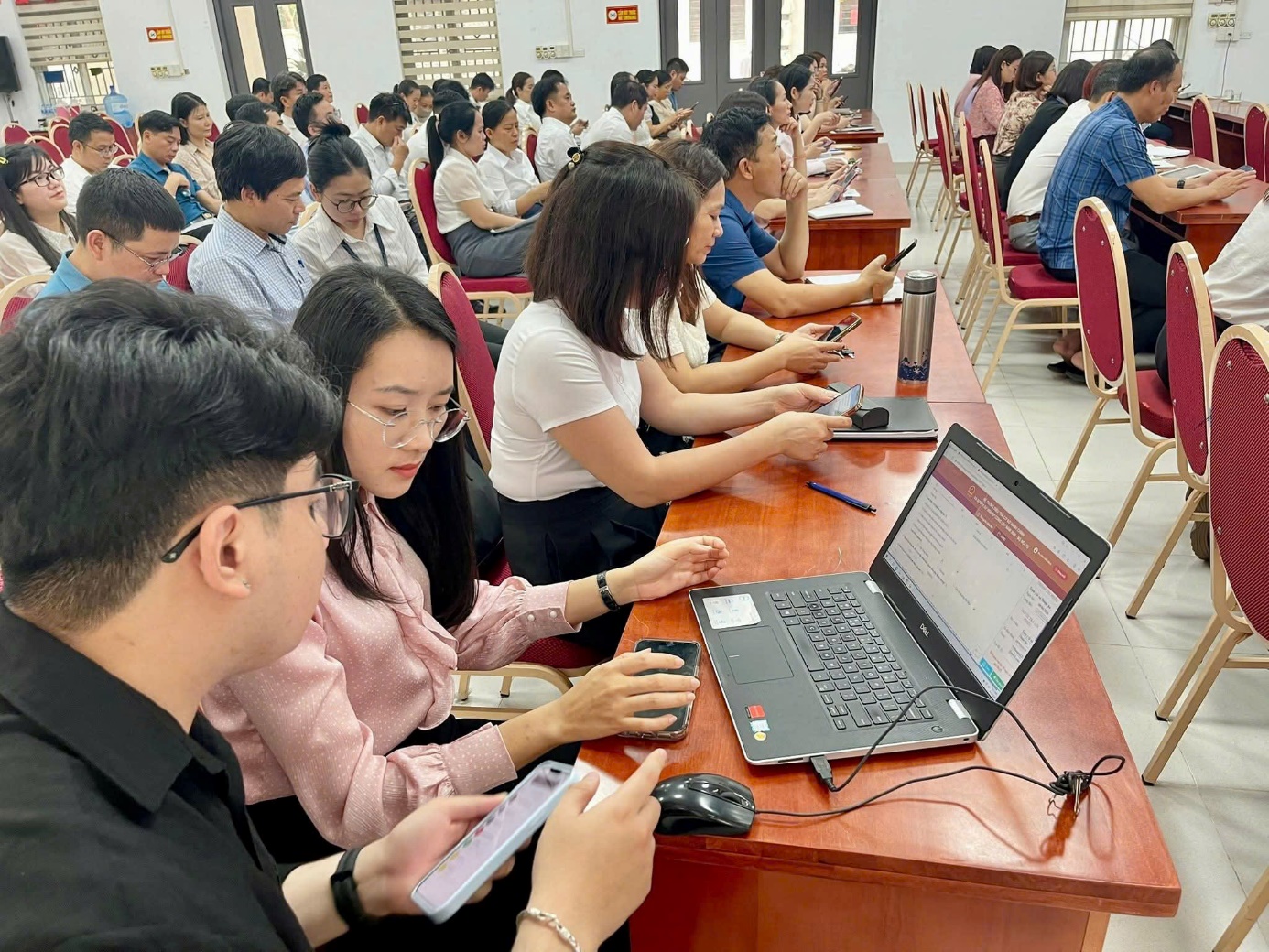 HanoiWork- môi trường làm việc số hiện đại, chuyên nghiệp, tín hiệu tích cực trong “Chuyển đổi số” tại Thuận An- Ảnh 5.