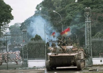 Kỷ niệm 51 năm Ngày Giải phóng miền Nam, thống nhất đất nước: Từ "Mốc son chói lọi trong lịch sử dân tộc" đến khát vọng hùng cường, thịnh vượng- Ảnh 1.