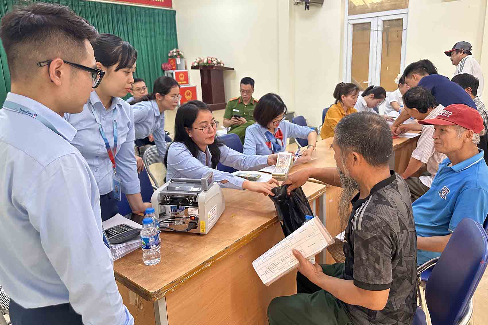 Nhân dân đồng thuận nhận tiền bồi thường dự án Khu đô thị thể thao Olympic 925.000 tỉ đồng- Ảnh 7.