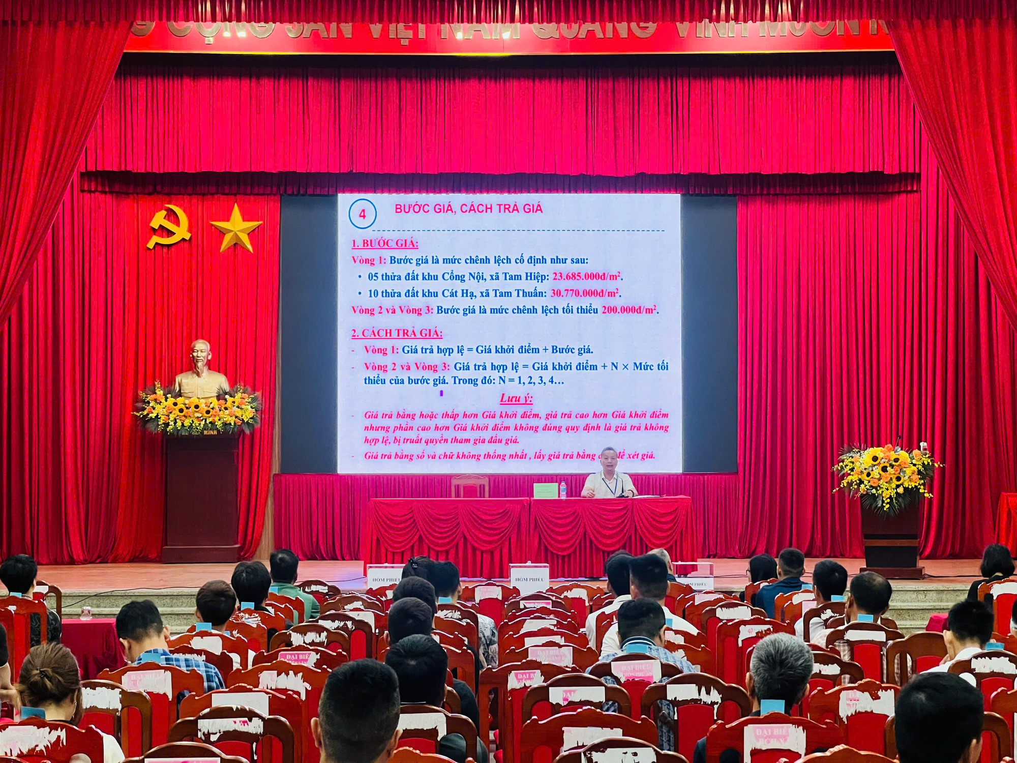 Hát Môn: Đấu giá đất ở khu Cát Hạ, Tam Thuấn và 10 thửa đất khu Cầu Lọc - Giáo Hạ, Ngọc Tảo- Ảnh 1.