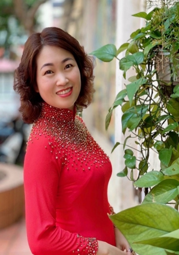 Nhà giáo Hoàng Thị Kim Dung - Người “thuyền trưởng” tâm huyết, sáng tạo và giàu lòng nhân ái của trường Tiểu học Đồng Nhân.- Ảnh 1.