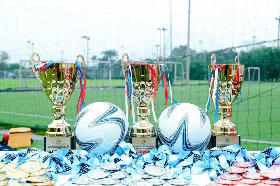 SÔI NỔI CHUỖI HOẠT ĐỘNG THỂ THAO – RỰC RỠ NGÀY HỘI "TIẾN BƯỚC LÊN ĐOÀN" TẠI TRƯỜNG THCS HOÀNG MAI- Ảnh 6.