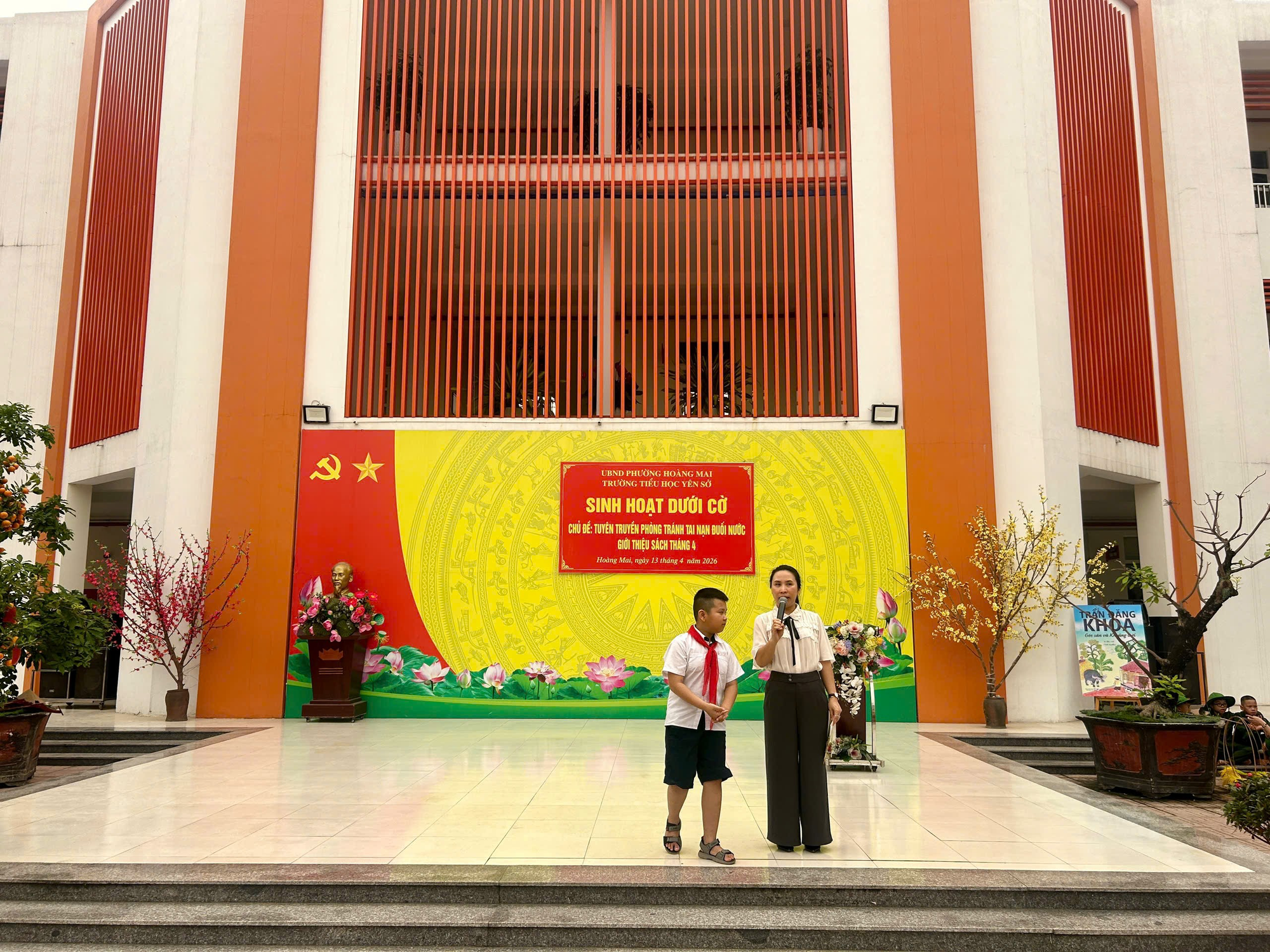 Trường Tiểu học Yên Sở tổ chức tuyên truyền phòng chống tai nạn đuối nước và giới thiệu sách tháng 4- Ảnh 1.