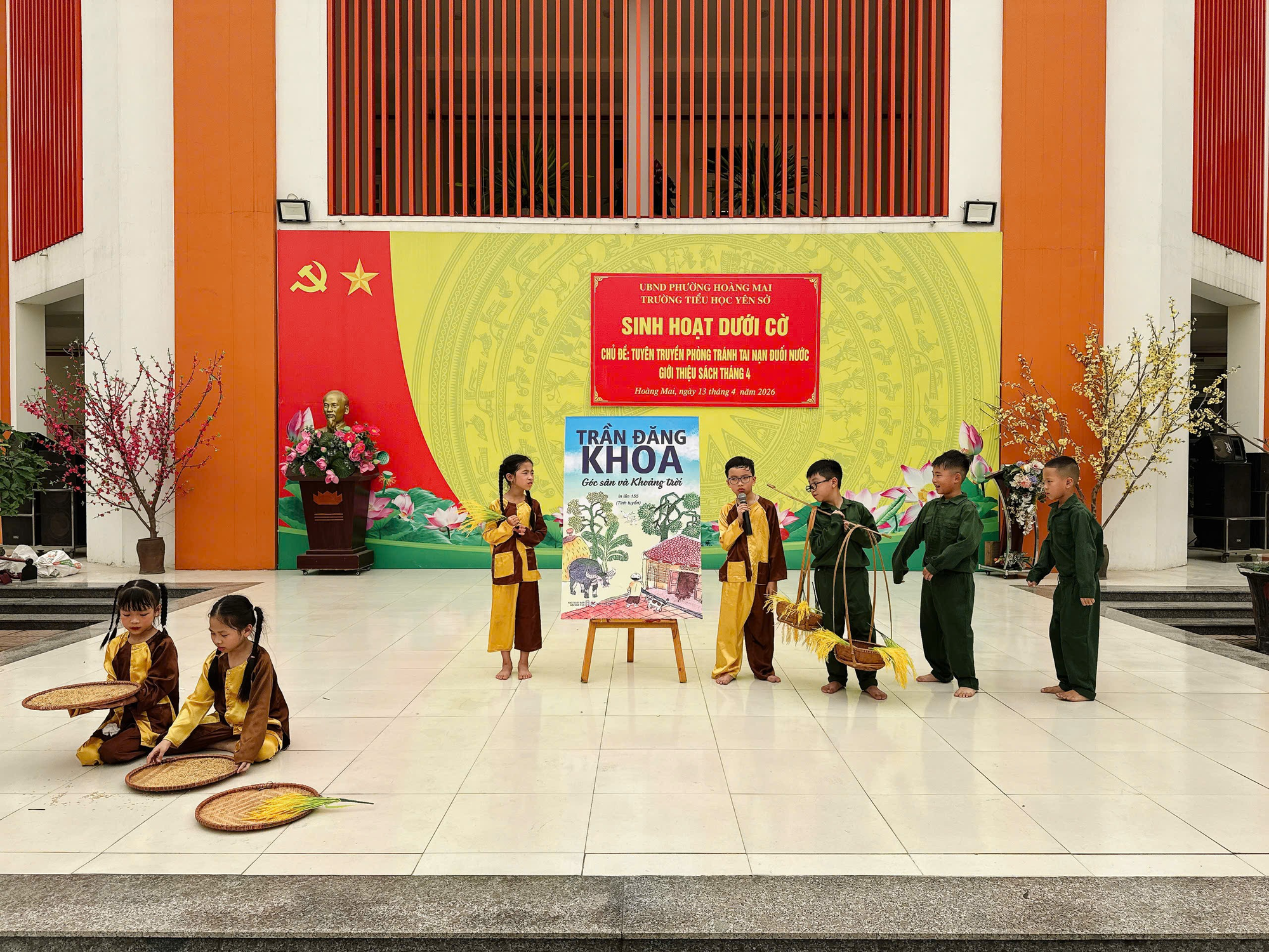 Trường Tiểu học Yên Sở tổ chức tuyên truyền phòng chống tai nạn đuối nước và giới thiệu sách tháng 4- Ảnh 2.