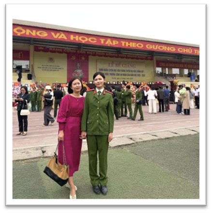 Ngọn lửa hồng sưởi ấm những mầm non và bến đỗ hạnh phúc của một gia đình mẫu mực- Ảnh 5.