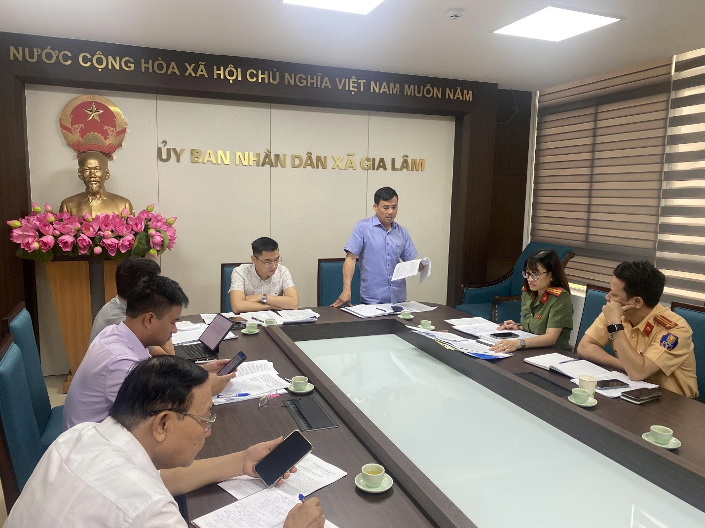 Xã Gia Lâm quyết liệt khơi thông “5 điểm nghẽn” và siết chặt kỷ cương đô thị- Ảnh 4.