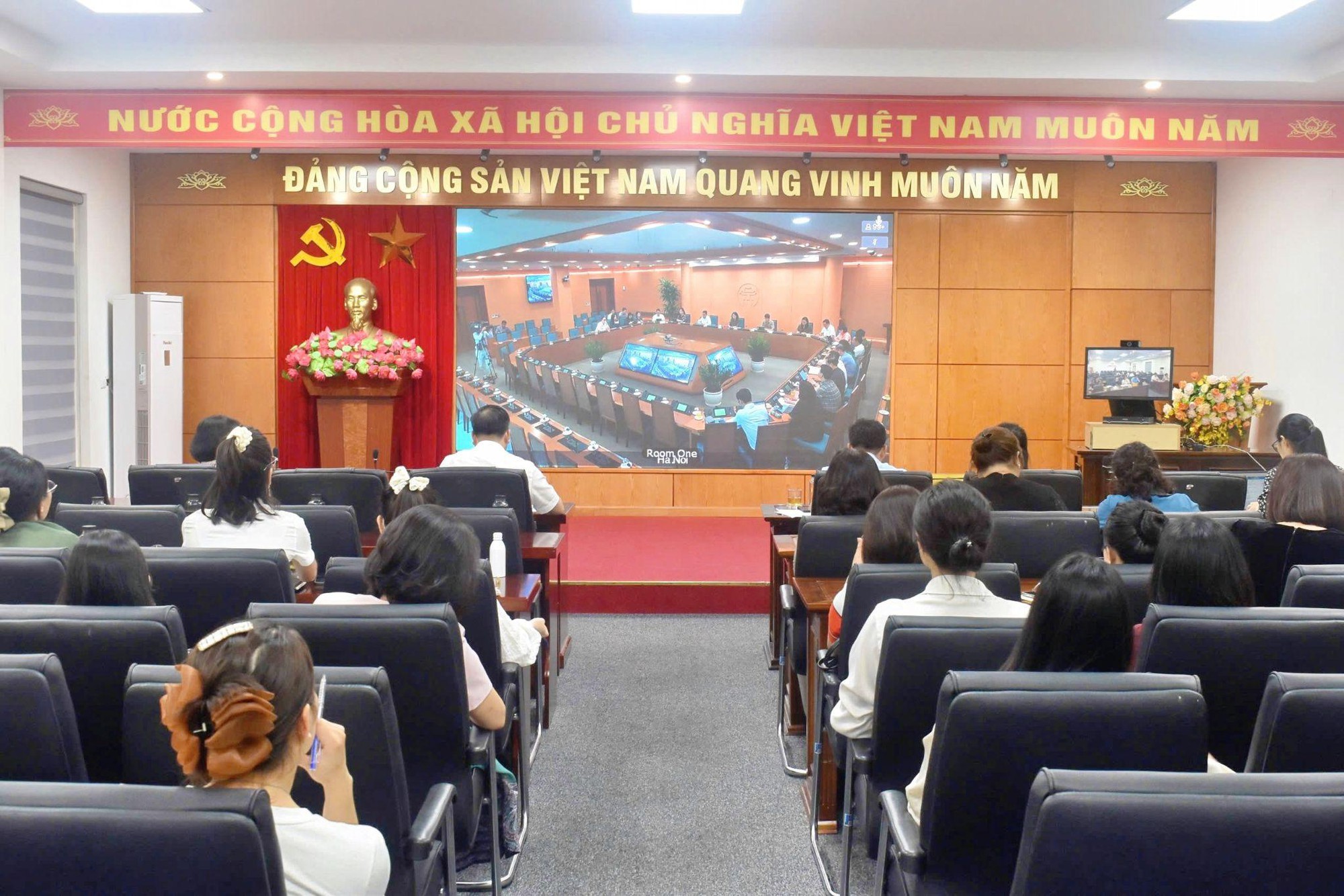 Phường Đại Mỗ tham gia họp đánh giá việc khắc phục điểm nghẽn về an toàn thực phẩm và triển khai "Tháng hành động vì An toàn thực phẩm" năm 2026- Ảnh 1.