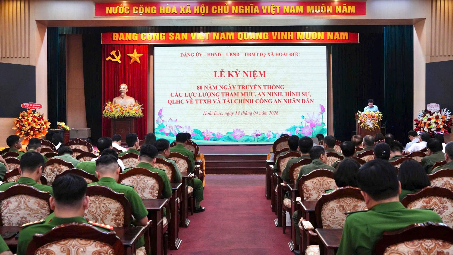 Công an xã Hoài Đức có 77 cá nhân được khen thưởng nhân kỷ niệm 80 năm truyền thống của lực lượng Tham mưu, An ninh, Hình sự, QLHC về TTXH và Tài chính Công an nhân dân- Ảnh 4.