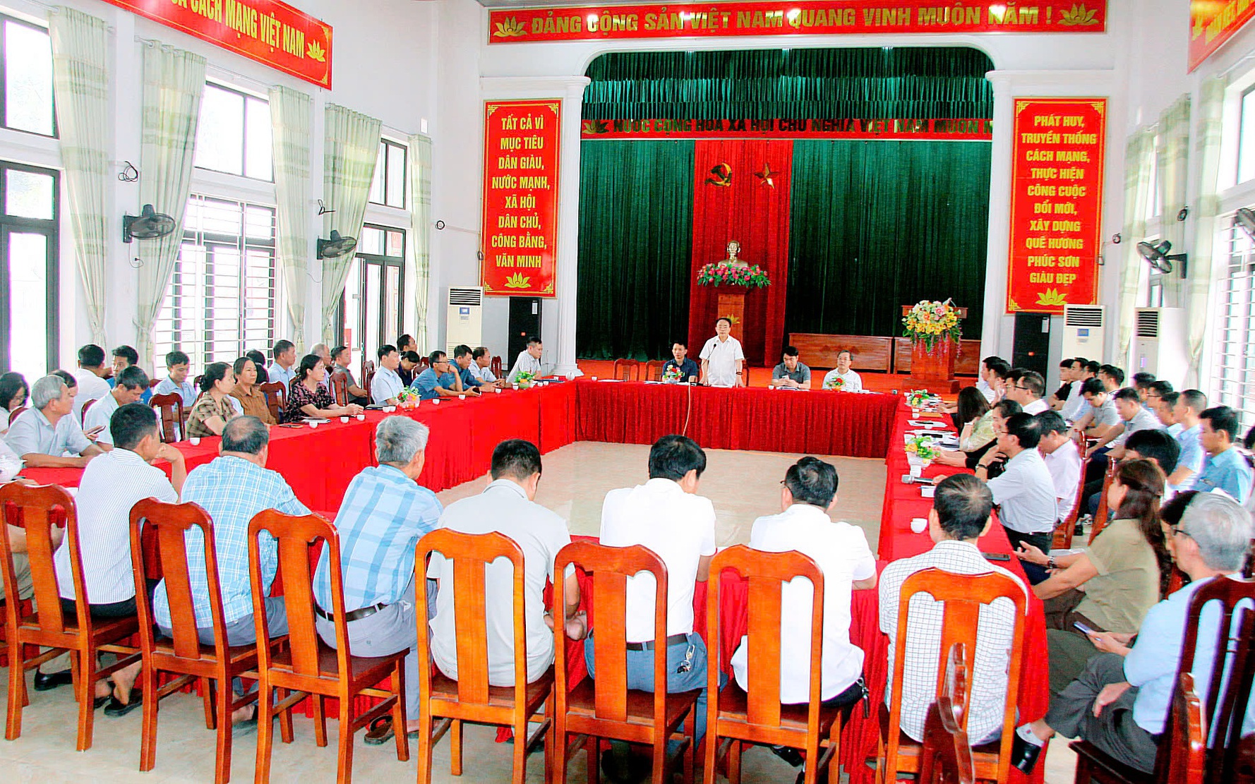 Phúc Sơn triển khai thi công các dự án đầu tư xây dựng, tạo động lực phát triển hạ tầng năm 2026
