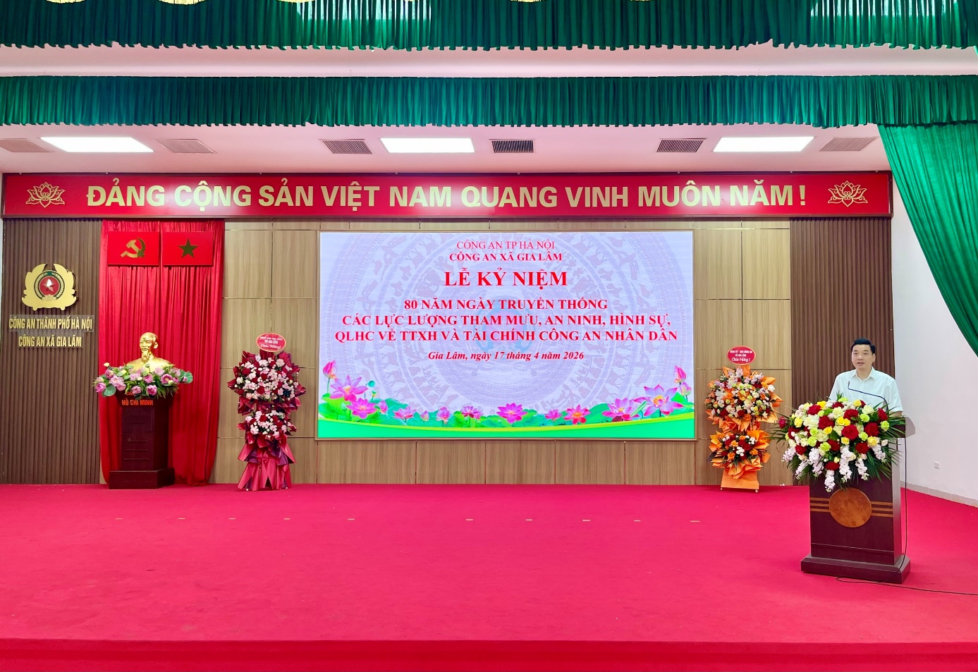 CÔNG AN XÃ GIA LÂM TỔ CHỨC LỄ KỶ NIỆM 80 NĂM NGÀY TRUYỀN THỐNG LỰC LƯỢNG THAM MƯU, AN NINH HÌNH SỰ, QUẢN LÝ HÀNH CHÍNH VÀ TÀI CHÍNH CÔNG AN NHÂN DÂN- Ảnh 6.