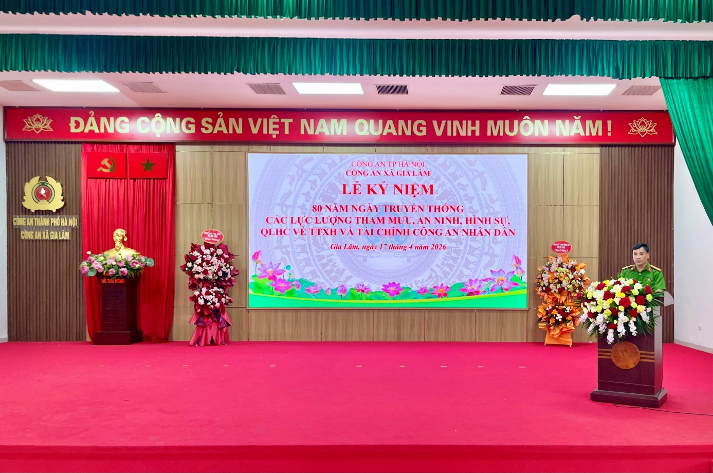 CÔNG AN XÃ GIA LÂM TỔ CHỨC LỄ KỶ NIỆM 80 NĂM NGÀY TRUYỀN THỐNG LỰC LƯỢNG THAM MƯU, AN NINH HÌNH SỰ, QUẢN LÝ HÀNH CHÍNH VÀ TÀI CHÍNH CÔNG AN NHÂN DÂN- Ảnh 7.