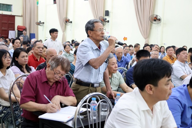 C:\Users\Admin\Desktop\anh doi thoai\5 dt.JPG