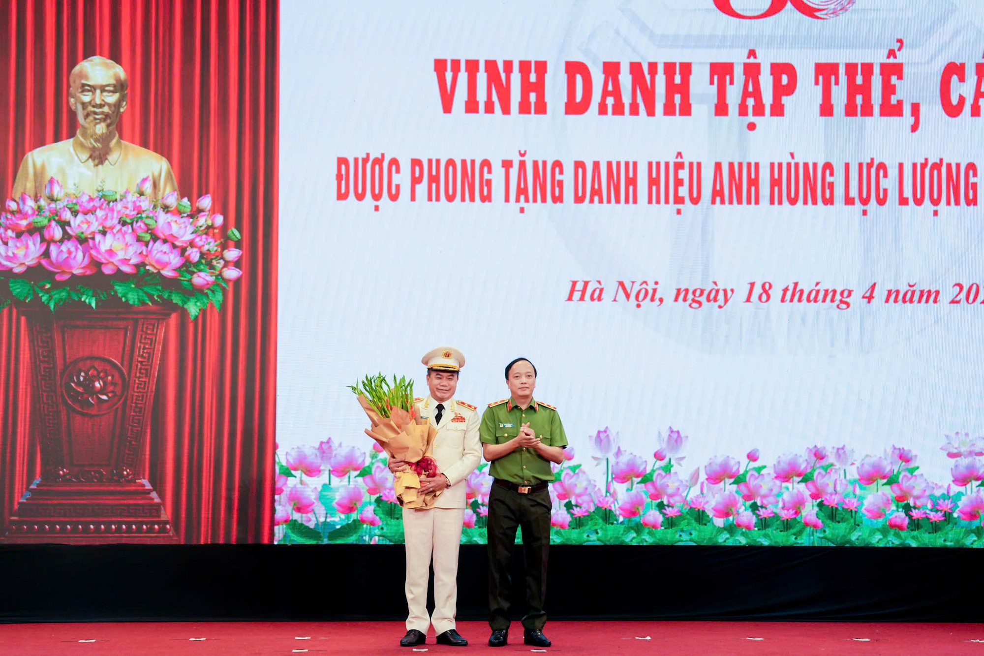 Bí thư Thành ủy Trần Đức Thắng: Lan tỏa tinh thần phục vụ nhân dân, xây dựng hình mẫu người chiến sĩ Công an Thủ đô thời kỳ mới- Ảnh 2.