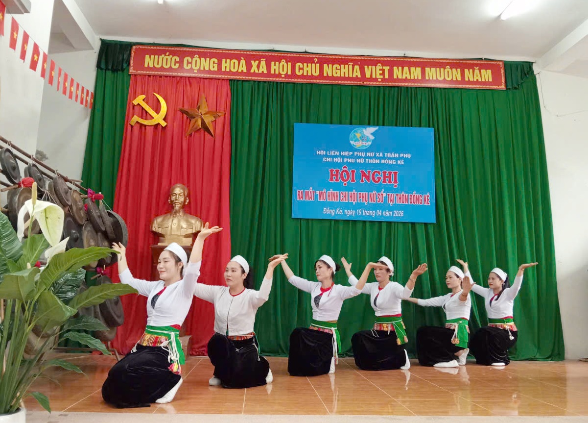 Ra mắt mô hình “Chi hội phụ nữ số” tại thôn Đồng Ké, xã Trần Phú- Ảnh 2.