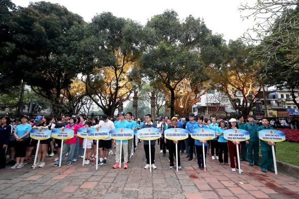 GẦN 300 VẬN ĐỘNG VIÊN TRANH TÀI Ở GIẢI THỂ THAO HỌC SINH CHÀO MỪNG 80 NĂM NGÀY TRUYỀN THỐNG NGÀNH THỂ DỤC THỂ THAO- Ảnh 6.