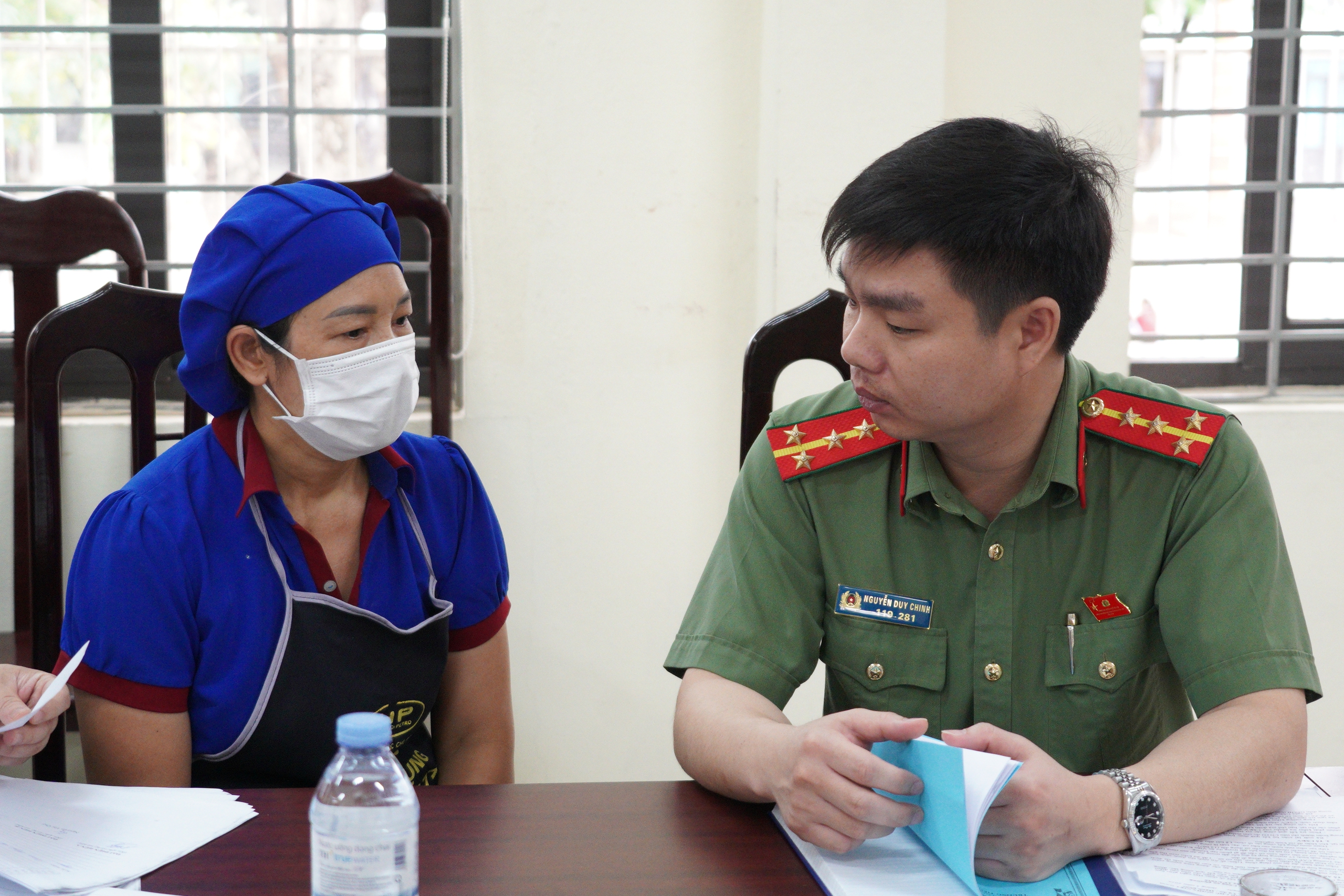 Đoàn liên ngành phường Chương Mỹ kiểm tra an toàn thực phẩm tại trường Tiểu học Phụng Châu và Tiểu học Biên Giang- Ảnh 11.