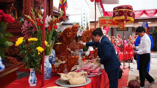Lãnh đạo xã Hoài Đức dâng lễ tại các lễ hội truyền thống của quê hương- Ảnh 12.