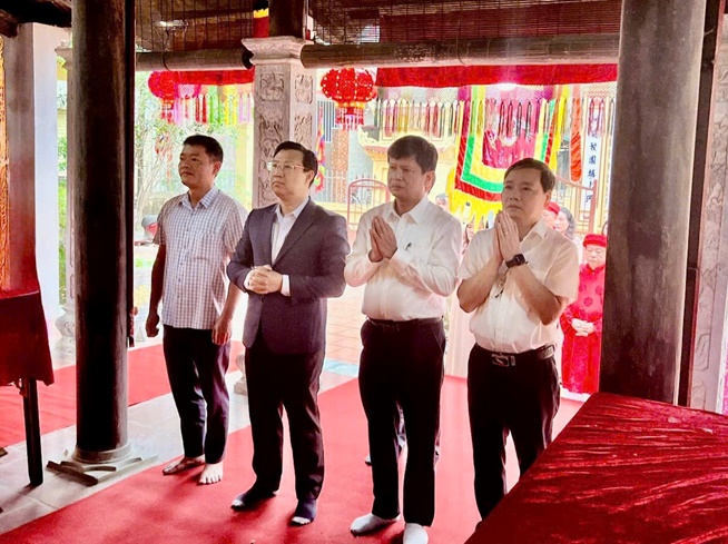 Lãnh đạo xã Hoài Đức dâng lễ tại các lễ hội truyền thống của quê hương- Ảnh 17.