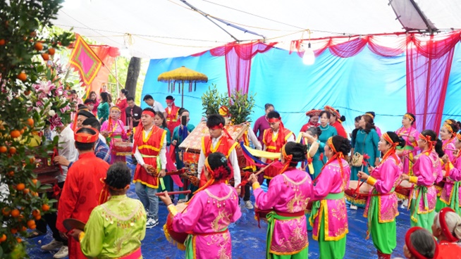 Lãnh đạo xã Hoài Đức dâng lễ tại các lễ hội truyền thống của quê hương- Ảnh 3.