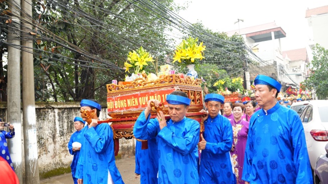 Lãnh đạo xã Hoài Đức dâng lễ tại các lễ hội truyền thống của quê hương- Ảnh 7.