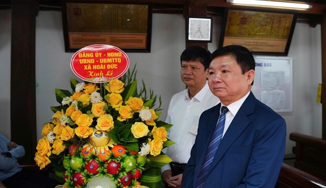 Lãnh đạo xã Hoài Đức dâng lễ tại các lễ hội truyền thống của quê hương- Ảnh 9.