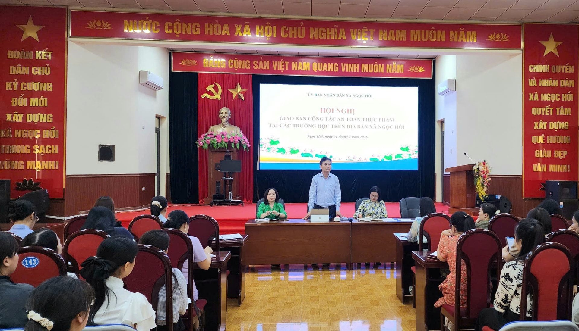 Xã Ngọc Hồi siết chặt quản lý an toàn thực phẩm tại bếp ăn trường học- Ảnh 3.