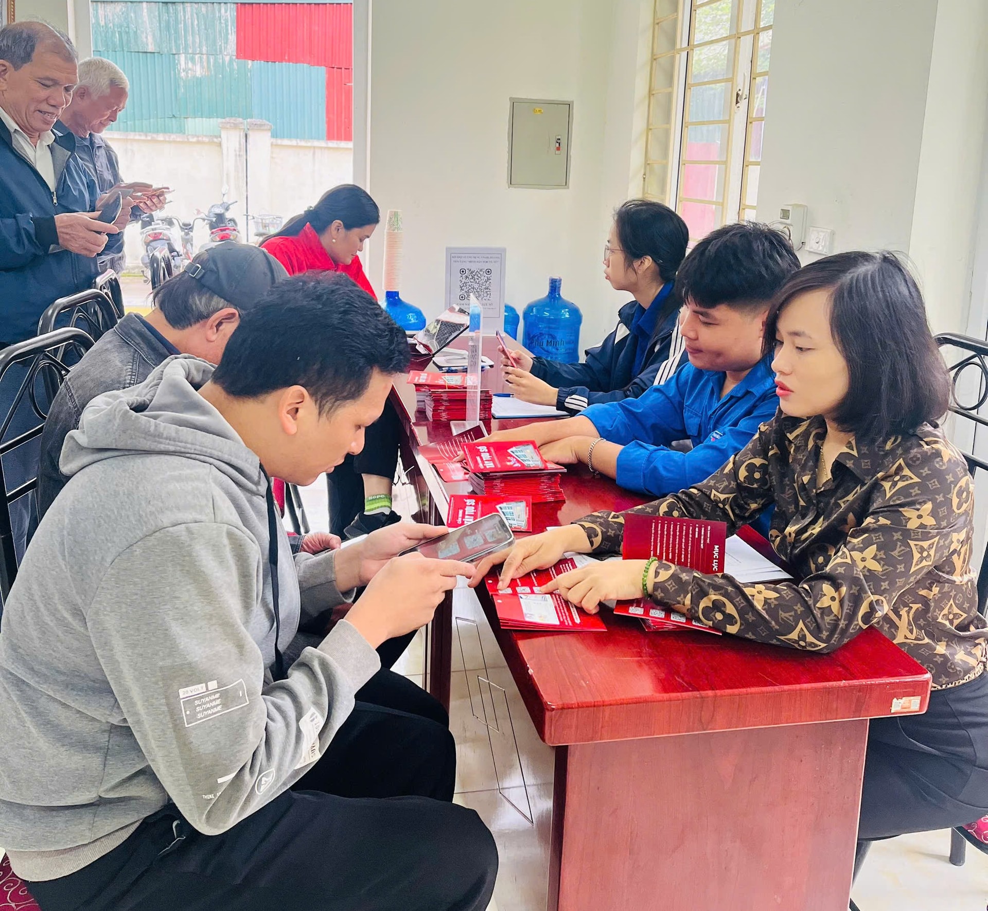 Phường Tây Tựu tạo chuyển biến rõ nét trong đổi mới sáng tạo và chuyển đổi số- Ảnh 5.