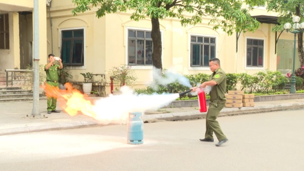 Hoài Đức: Tập huấn kỹ năng phòng cháy, chữa cháy cho cán bộ, công chức, viên chức, người lao động năm 2026- Ảnh 7.