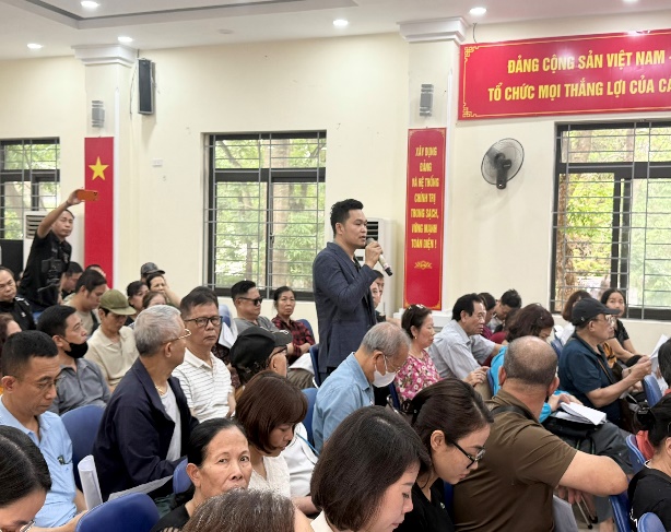 Phường Khương Đình tổ chức Hội nghị đối thoại về dự thảo phương án bồi thường, hỗ trợ, tái định cư dự án đường Vành đai 2,5- Ảnh 5.