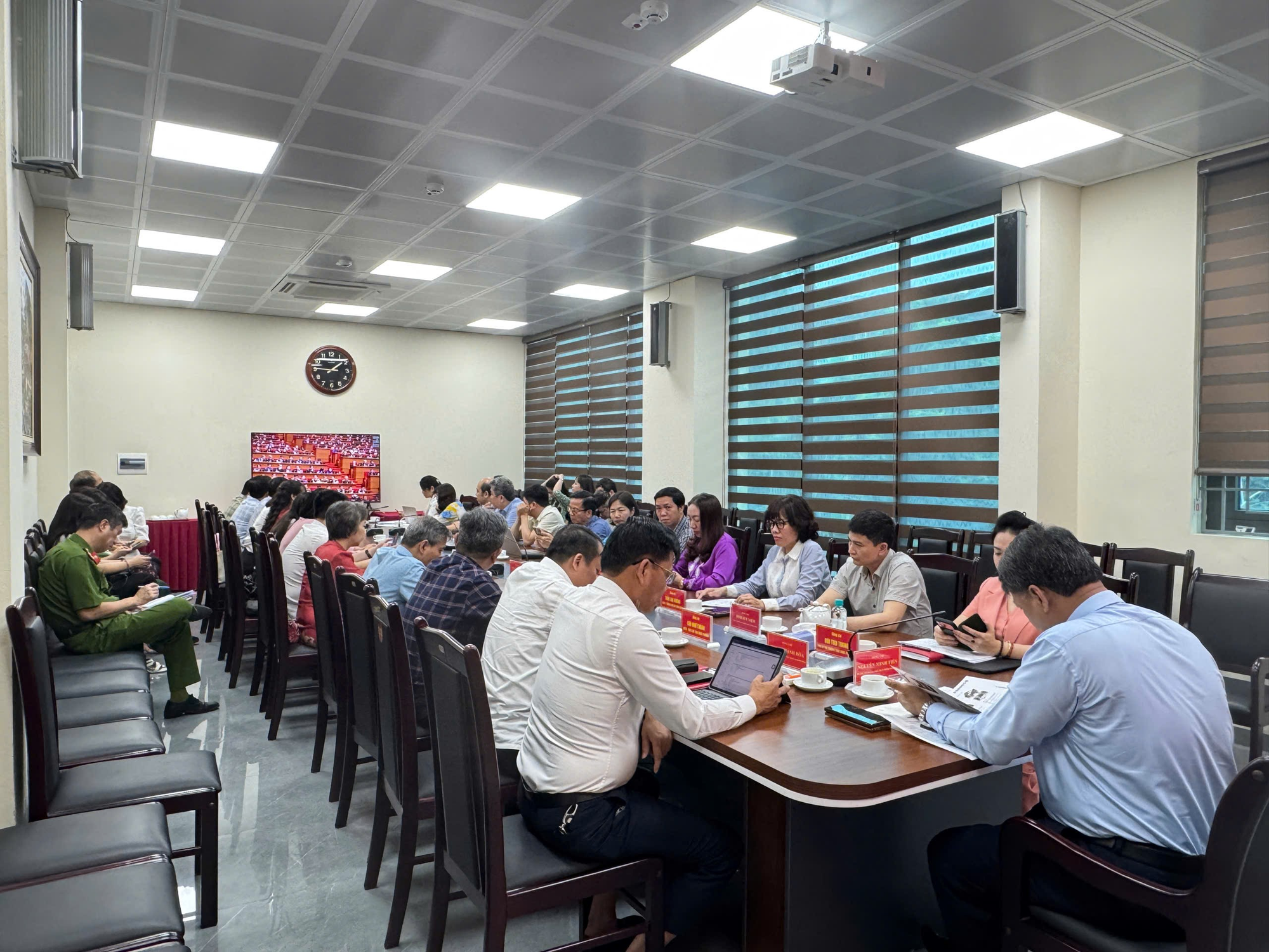 Phường Phương Liệt tham gia Hội nghị giao ban quý I/2026 của Thành phố với cơ sở- Ảnh 2.