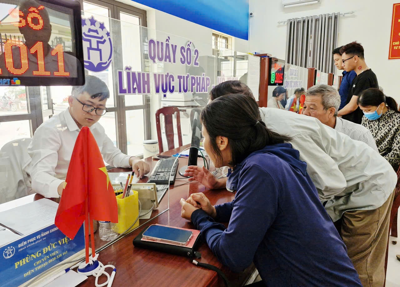 Ứng Hòa siết chặt kỷ cương, bứt phá cải cách hành chính.- Ảnh 4.