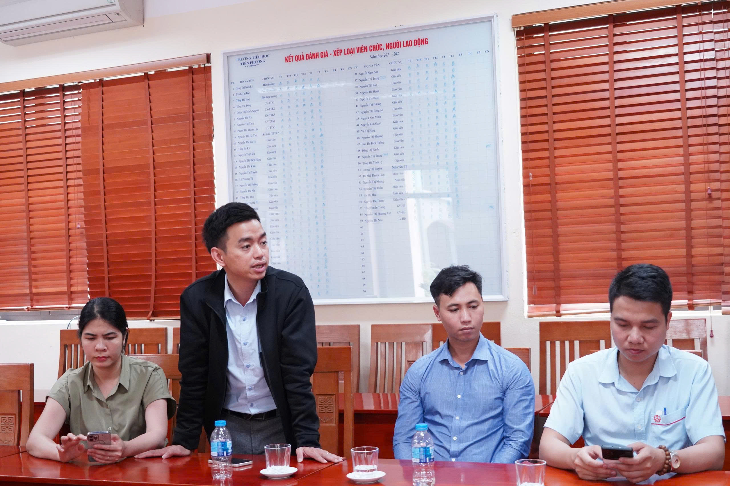 Đoàn liên ngành phường Chương Mỹ kiểm tra an toàn thực phẩm tại trường Tiểu học Tiên Phương và Tiểu học Ngọc Hòa- Ảnh 6.