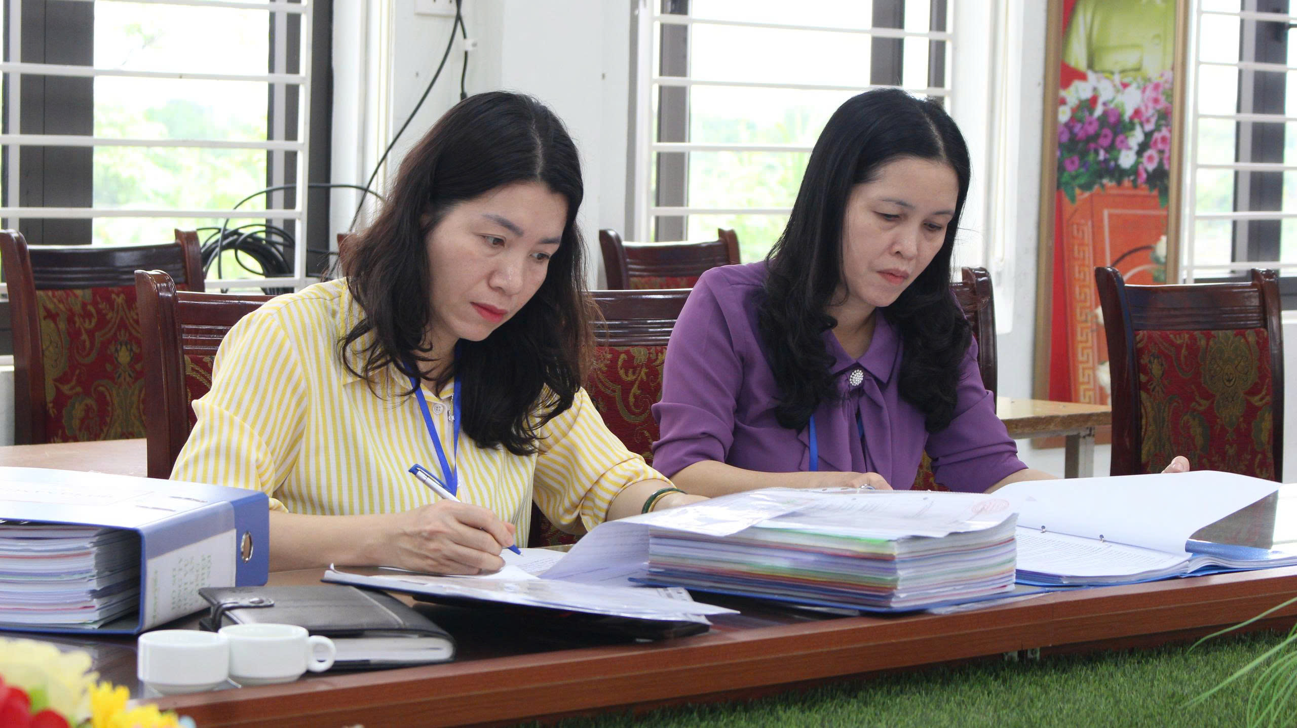 Đoàn liên ngành phường Chương Mỹ kiểm tra an toàn thực phẩm tại trường Tiểu học Thụy Hương và Tiểu học Chúc Sơn B- Ảnh 5.