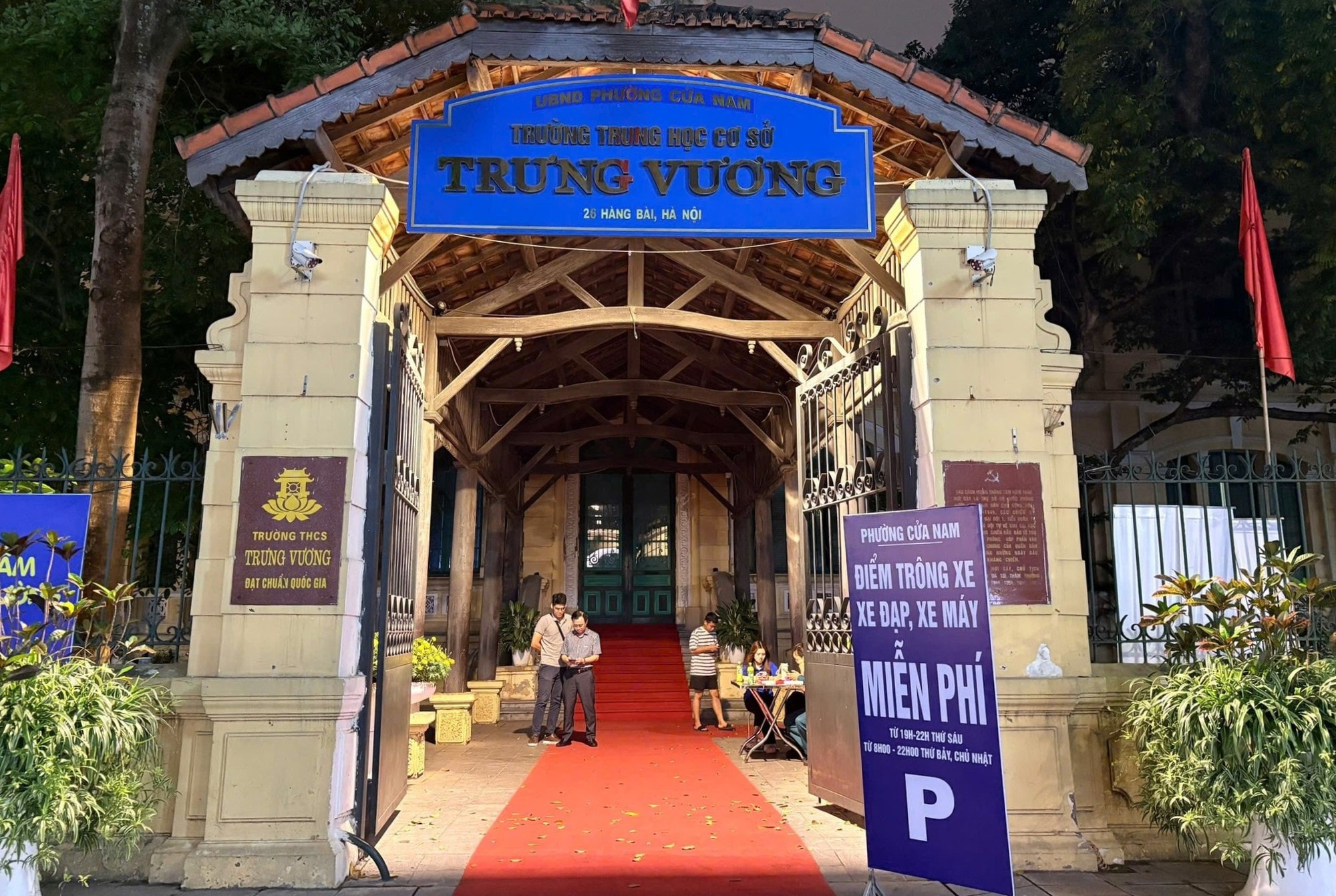 Công an phường Cửa Nam quyết liệt lập lại trật tự đô thị- Ảnh 2.