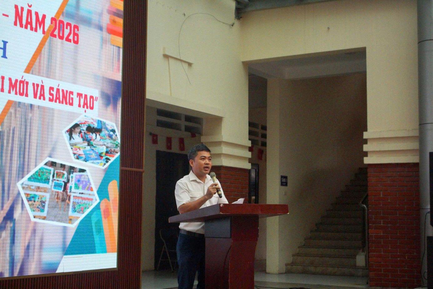 Phường Hai Bà Trưng: Lan tỏa văn hóa đọc qua từng nét vẽ - Khi sách trở thành nguồn cảm hứng sáng tạo- Ảnh 3.