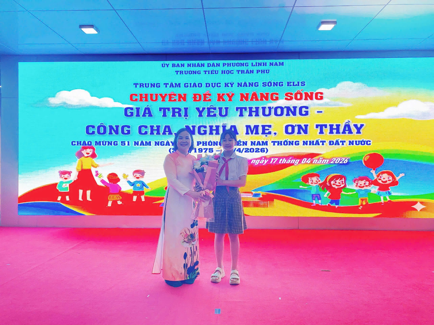 TRƯỜNG TIỂU HỌC TRẦN PHÚ TỔ KẾT HỢP TRUNG TÂM GIÁO DỤC KĨ NĂNG SỐNG ELIS TỔ CHỨC CHUYÊN ĐỀ VỚI CHỦ ĐỀ: GIÁ TRỊ YÊU THƯƠNG – CÔNG CHA, NGHĨA MẸ, ƠN THẦY NĂM HỌC: 2025 - 2026- Ảnh 5.